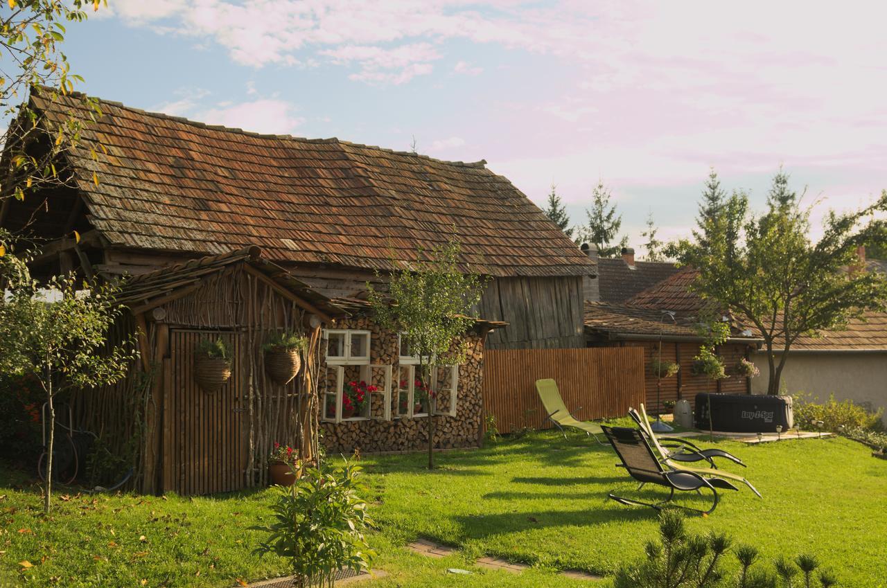 Fruktarium Vendeghaz Hotel Trizs Luaran gambar